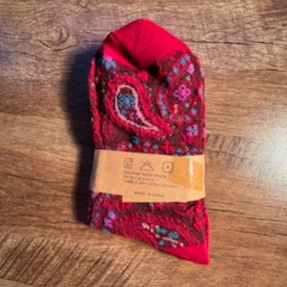 Four Pairs of Fun Socks--New - Picture 9 of 9